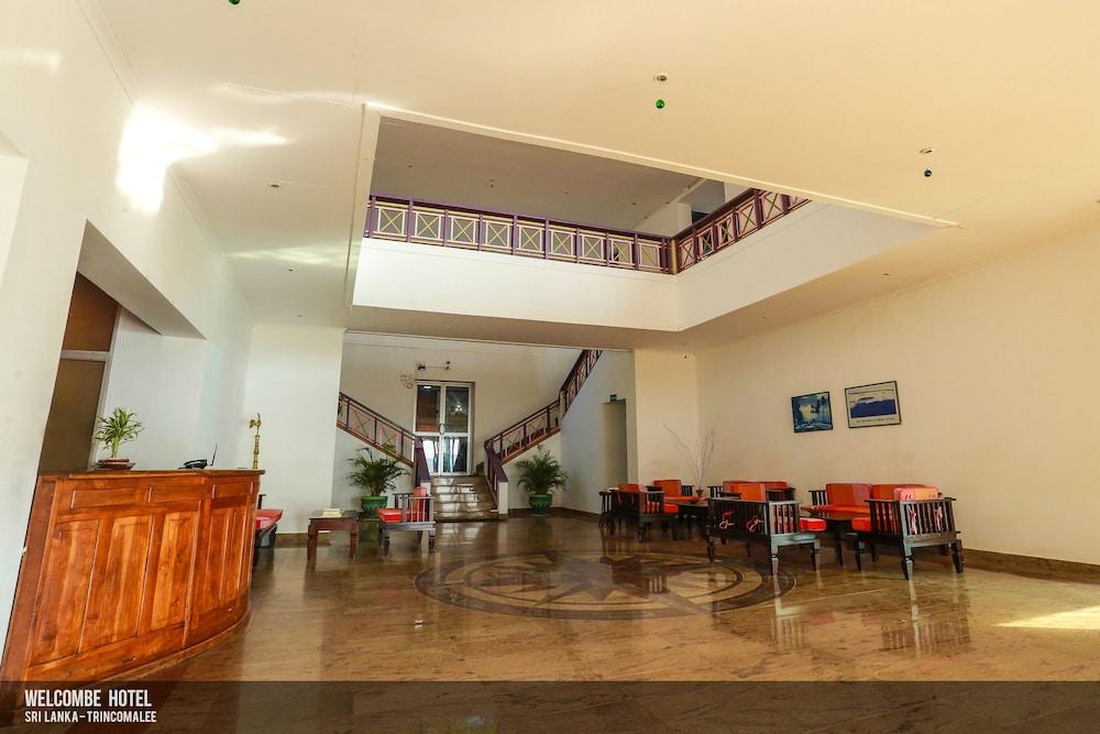 טרינקומאלה Welcombe Hotel מראה חיצוני תמונה