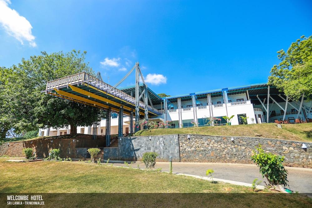 טרינקומאלה Welcombe Hotel מראה חיצוני תמונה