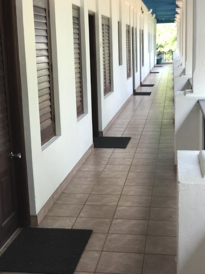 טרינקומאלה Welcombe Hotel מראה חיצוני תמונה